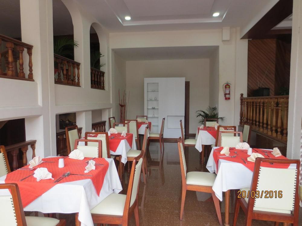 Hotel Cumanda Alfaro Ngoại thất bức ảnh
