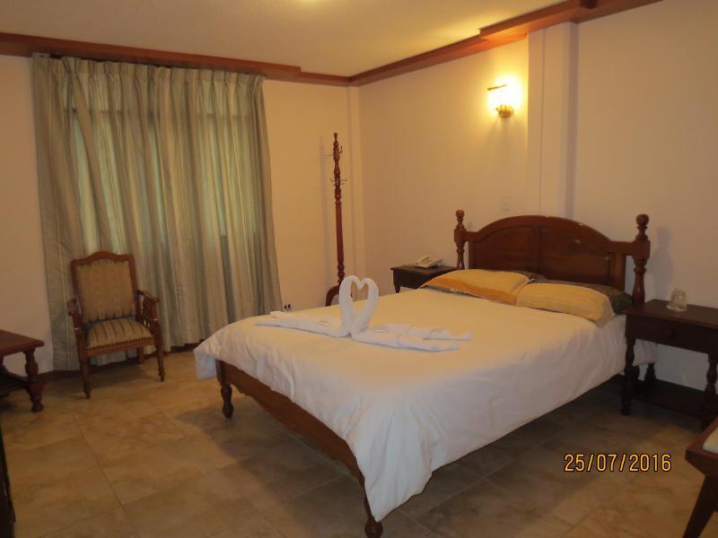 Hotel Cumanda Alfaro Ngoại thất bức ảnh