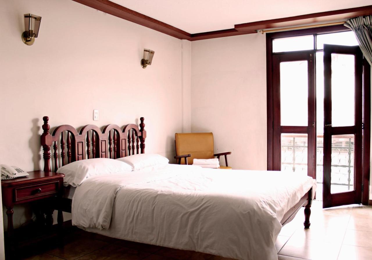 Hotel Cumanda Alfaro Ngoại thất bức ảnh