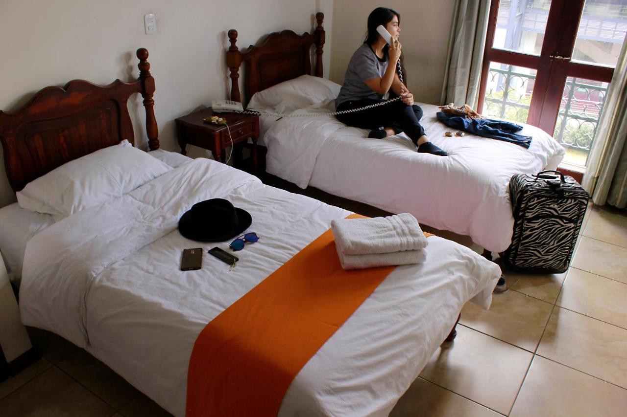 Hotel Cumanda Alfaro Ngoại thất bức ảnh